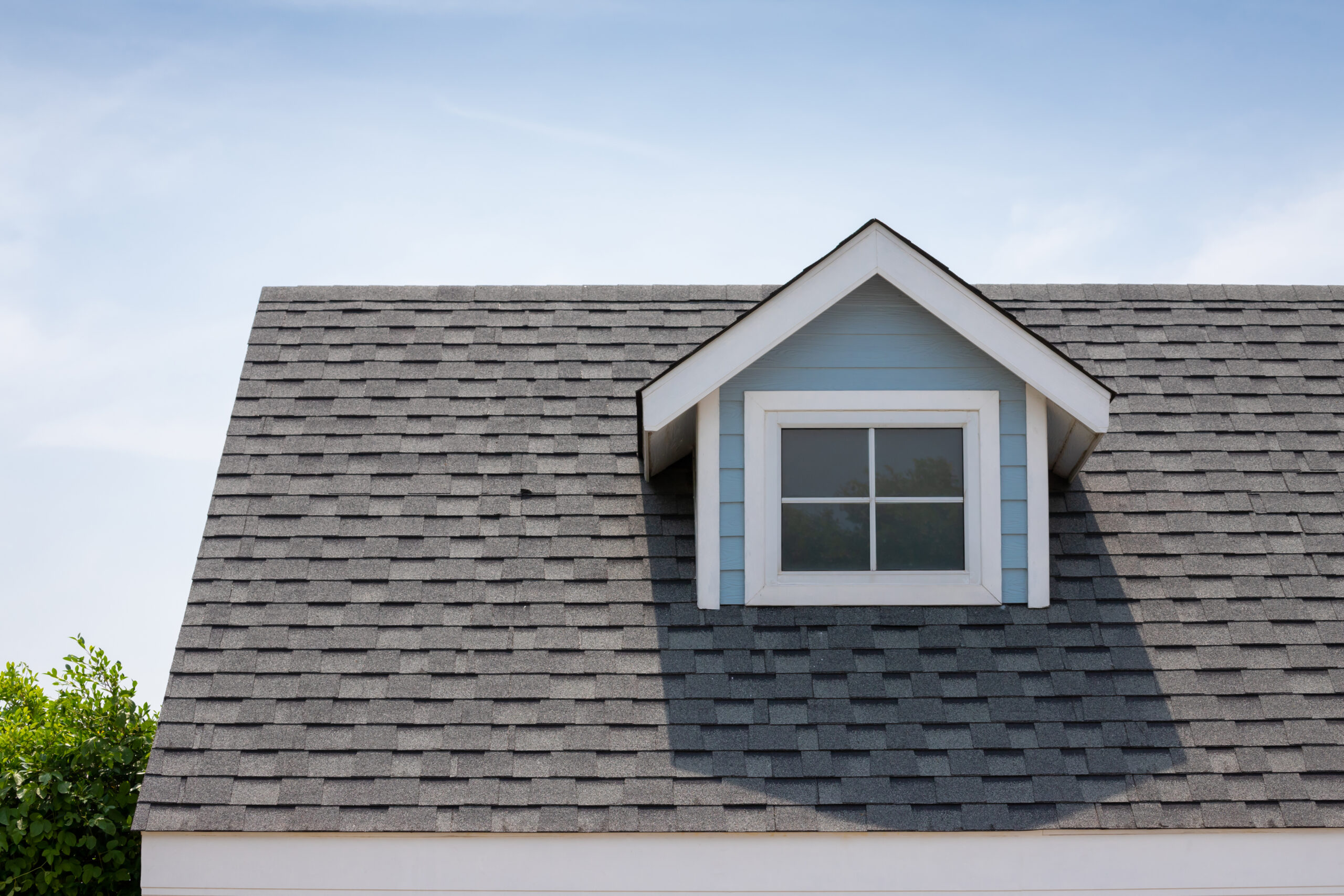 Roof,Shingles,With,Garret,House,On,Top,Of,The,House